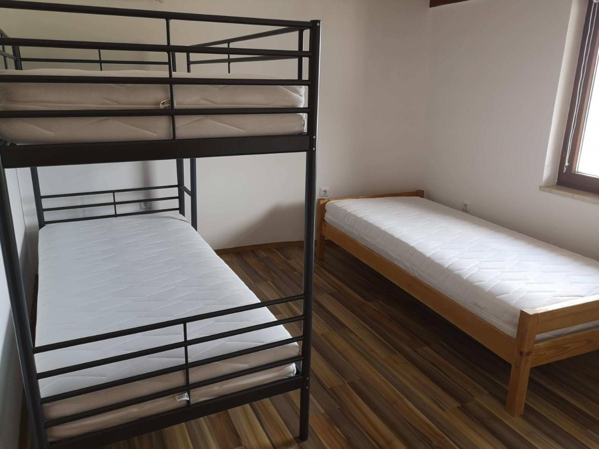 Sobe Sm0Lej Hostel Bled Kültér fotó